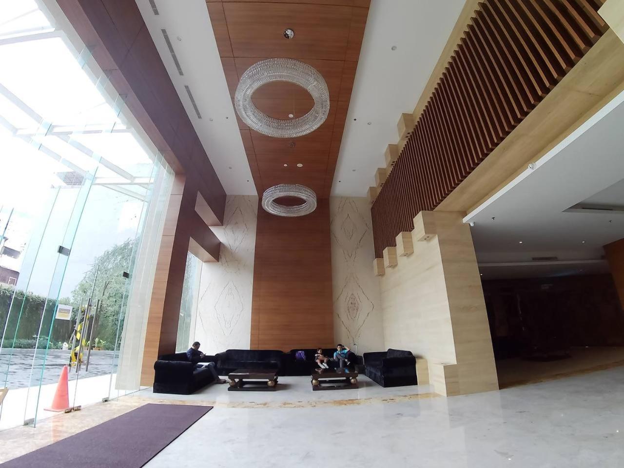 Apatel Elpis Residences 09B01 Jakarta Exterior photo